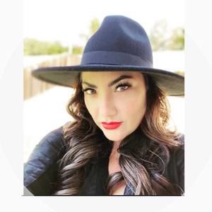 Meet your Posher, Jaclyne